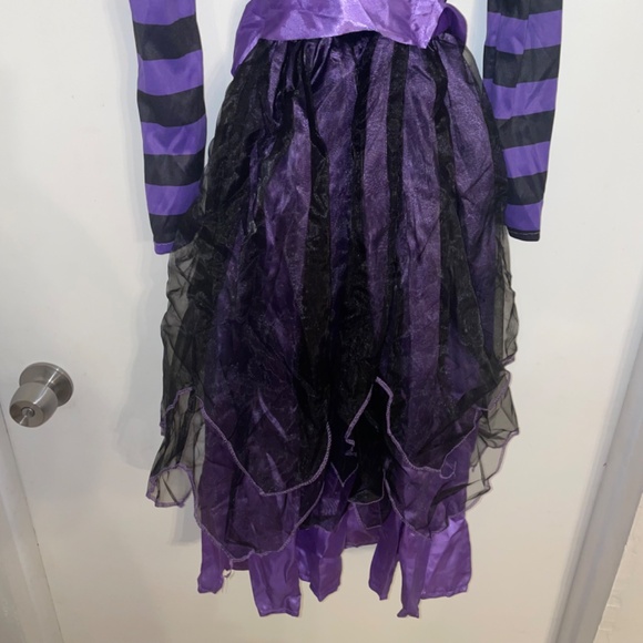 Little Naughty Violet Witch Girls Costume Size Large - Picture 14 of 16